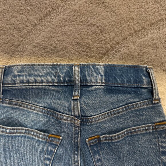 Abercrombie & Fitch The 90s Straight Ultra High Rise - Short - Picture 10 of 11